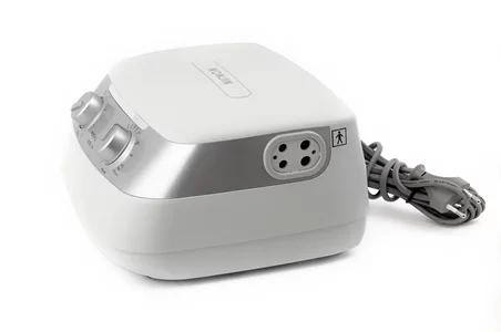 Szare urządzenie Power Q1000 Plus - od boku