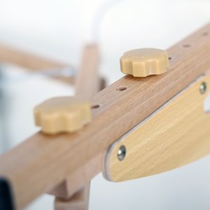Lekki drewniany stół do masażu - SONIA